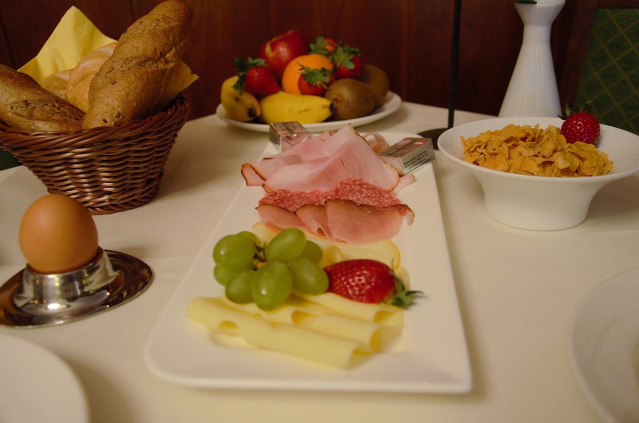 Gasthof Restaurant Zum Brauhaus ハルトベルク エクステリア 写真